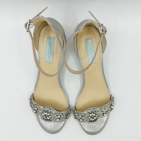 Betsey Johnson Women's Mel Jeweled Block Heels Sandals Silver Sz 8.5 WIDE - Picture 6 of 15
